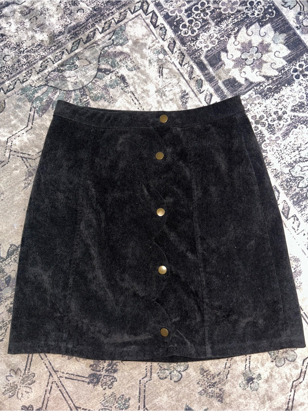 lovestitch Black Velvet Button-Front Mini Skirt